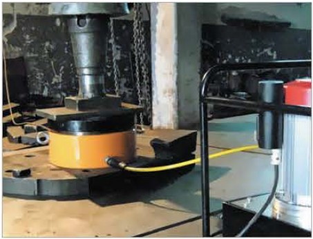 Single Acting Hydraulic Cylinder Jack with Lock Nut